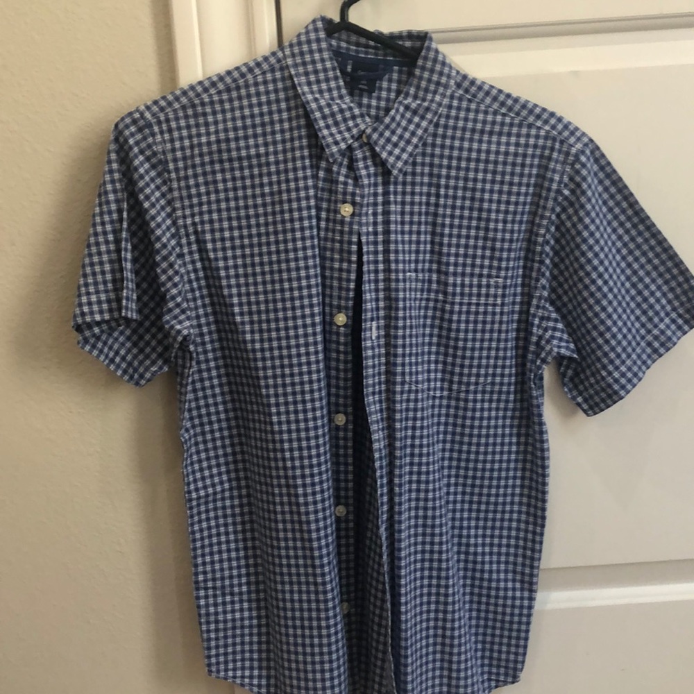 Gapkids short-sleeve button-down shirt